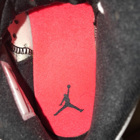 Shoes - Picture 4 of 6